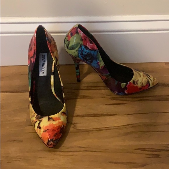 Steve Madden Floral Stilettos - Picture 5 of 7